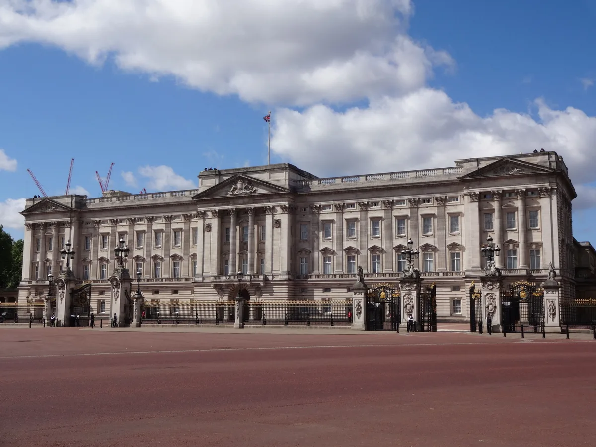 Photo of Buckingham Palace, image 3 of 3